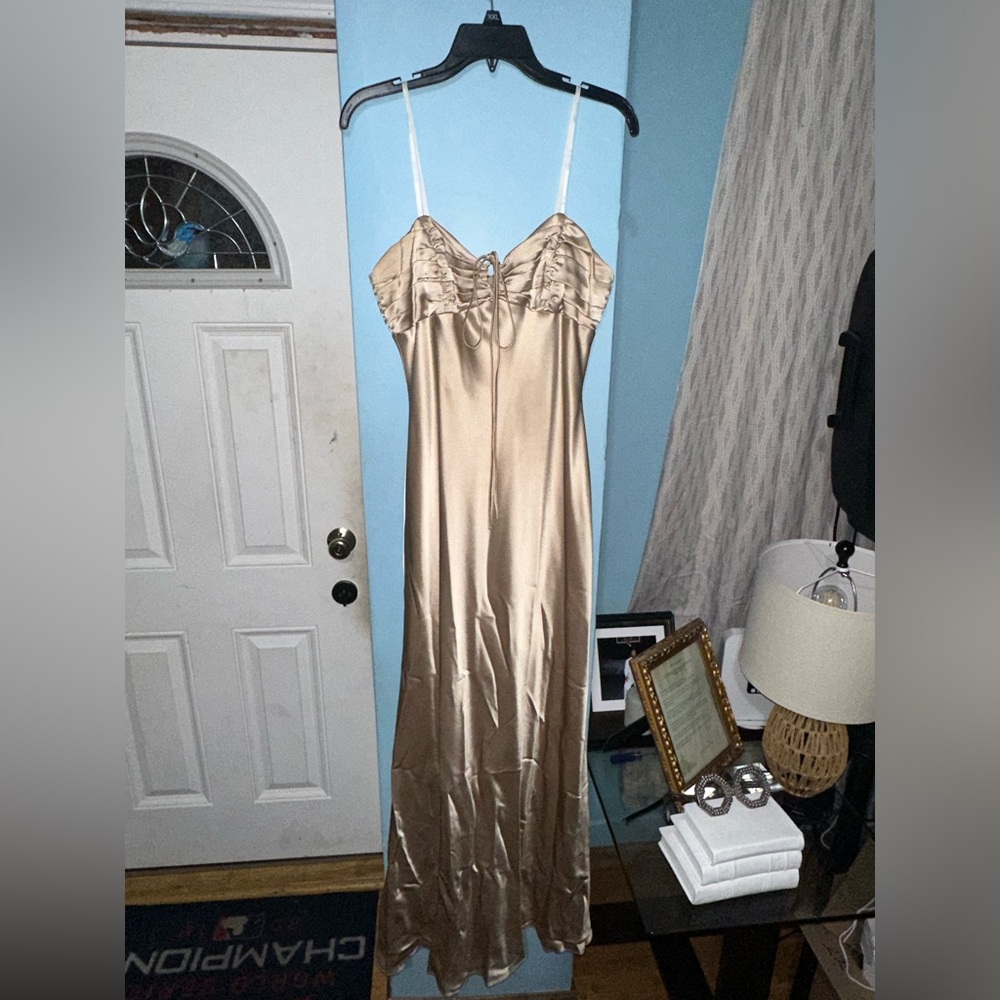 Laundry by Shelli Segal Gown